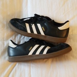 Samba Sneakers